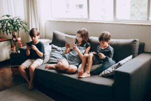 Quanto tempo passas ao telemóvel?